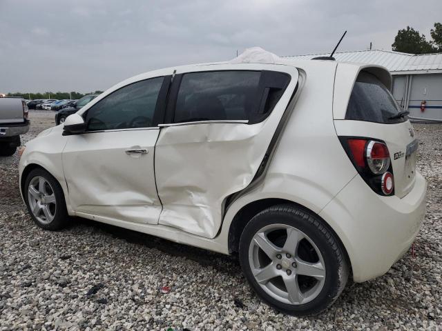 1G1JE6SB2F4215123 - 2015 CHEVROLET SONIC LTZ CREAM photo 2