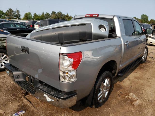 5TBDV58128S522658 - 2008 TOYOTA TUNDRA CREWMAX LIMITED SILVER photo 3