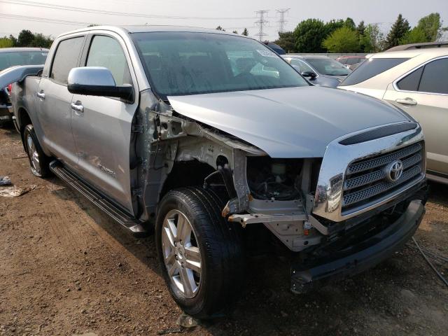 5TBDV58128S522658 - 2008 TOYOTA TUNDRA CREWMAX LIMITED SILVER photo 4