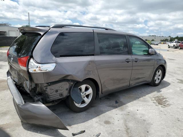 5TDKK3DC3DS404390 - 2013 TOYOTA SIENNA LE GRAY photo 3