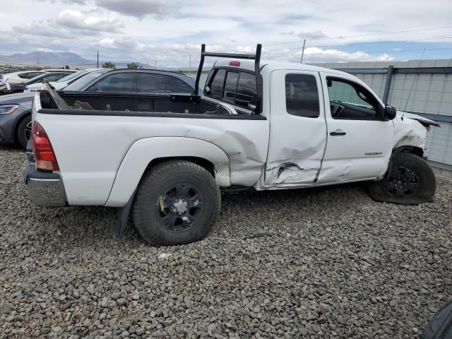 5TETU62N45Z096123 - 2005 TOYOTA TACOMA PRERUNNER ACCESS CAB WHITE photo 3