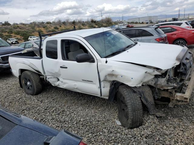 5TETU62N45Z096123 - 2005 TOYOTA TACOMA PRERUNNER ACCESS CAB WHITE photo 4