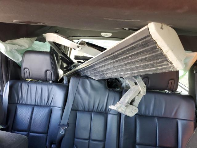 5LMJJ2J57BEJ00733 - 2011 LINCOLN NAVIGATOR WHITE photo 10