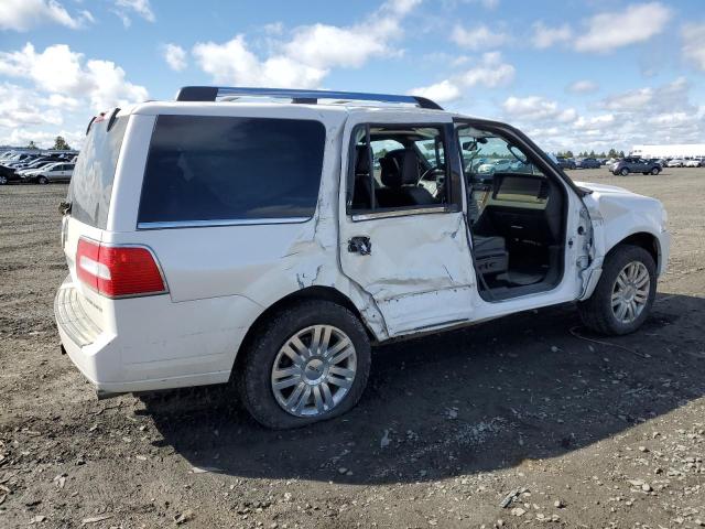 5LMJJ2J57BEJ00733 - 2011 LINCOLN NAVIGATOR WHITE photo 3