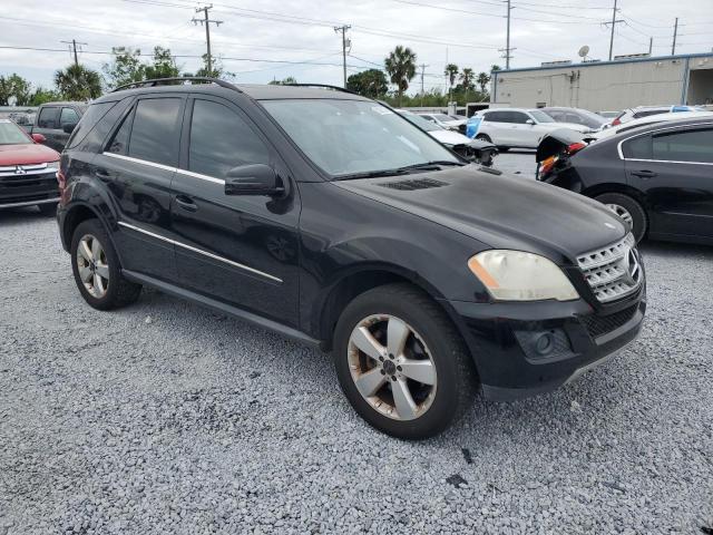 4JGBB8GB4BA714974 - 2011 MERCEDES-BENZ ML 350 4MATIC BLACK photo 4