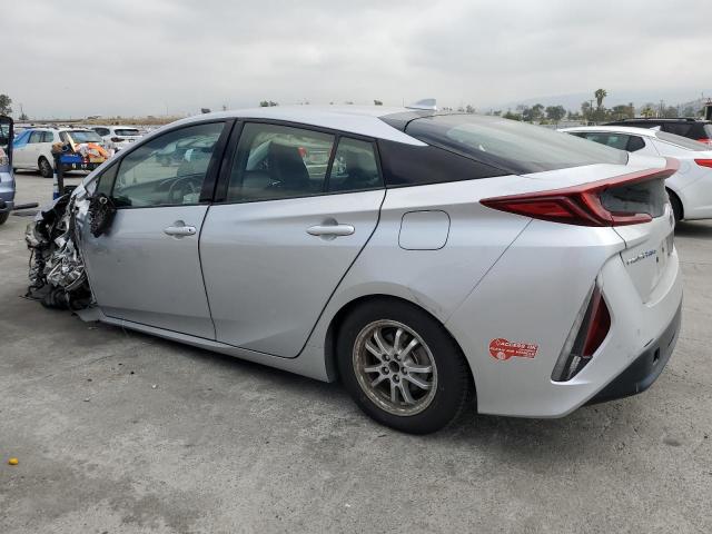 JTDKARFP9H3061503 - 2017 TOYOTA PRIUS PRIM 银色 照片 2