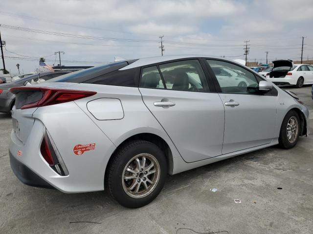 JTDKARFP9H3061503 - 2017 TOYOTA PRIUS PRIM 银色 照片 3