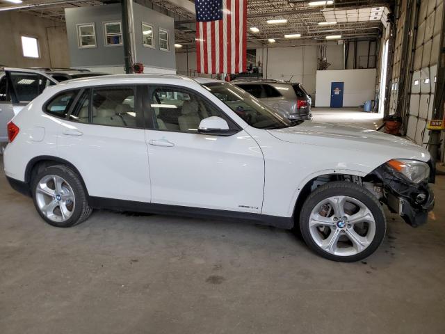 WBAVM5C55DVV90863 - 2013 BMW X1 XDRIVE35I WHITE photo 4