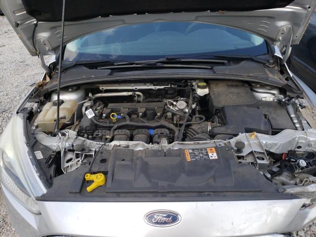 1FADP3F22HL287039 - 2017 FORD FOCUS SE SILVER photo 11