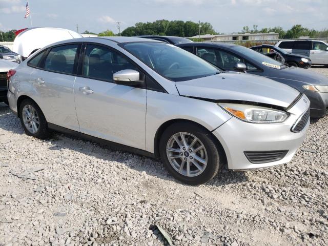 1FADP3F22HL287039 - 2017 FORD FOCUS SE SILVER photo 4