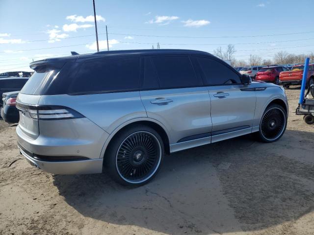 5LM5J7XC1RGL07153 - 2024 LINCOLN AVIATOR RESERVE 银色 照片 3