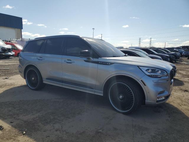 5LM5J7XC1RGL07153 - 2024 LINCOLN AVIATOR RESERVE 银色 照片 4