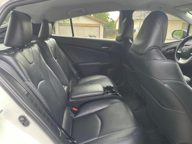 JTDKARFP2H3056272 - 2017 TOYOTA PRIUS PRIM 白色 照片 6