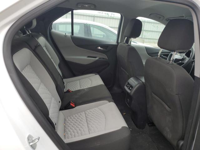 2GNAXHEV9J6124626 - 2018 CHEVROLET EQUINOX LS WHITE photo 11