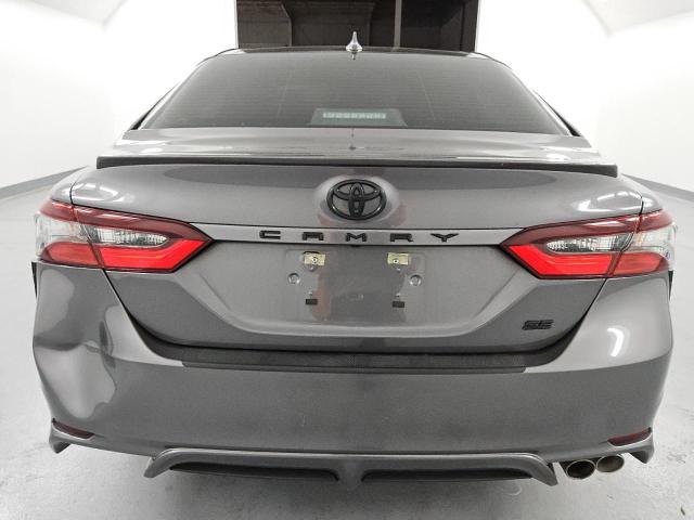 4T1G11AK4PU733698 - 2023 TOYOTA CAMRY SE NIGHT SHADE GRAY photo 6