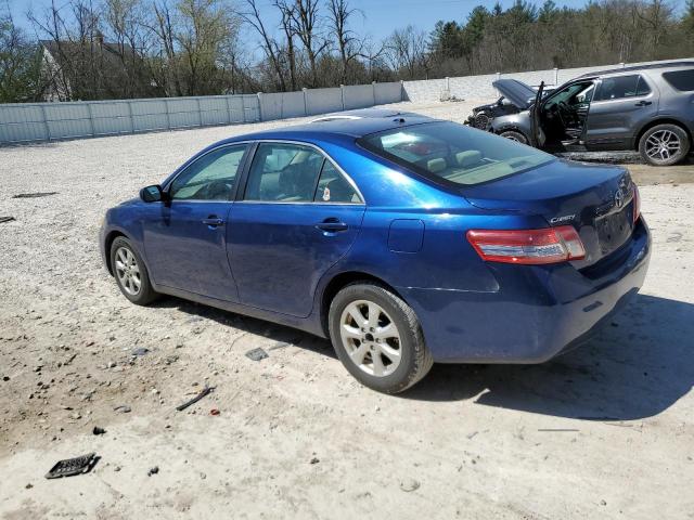 4T4BF3EKXBR125135 - 2011 TOYOTA CAMRY BASE BLUE photo 2