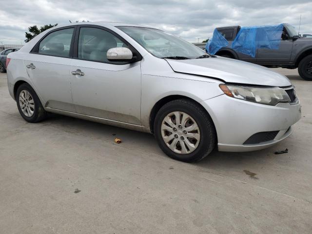 KNAFU4A21A5862716 - 2010 KIA FORTE EX SILVER photo 4