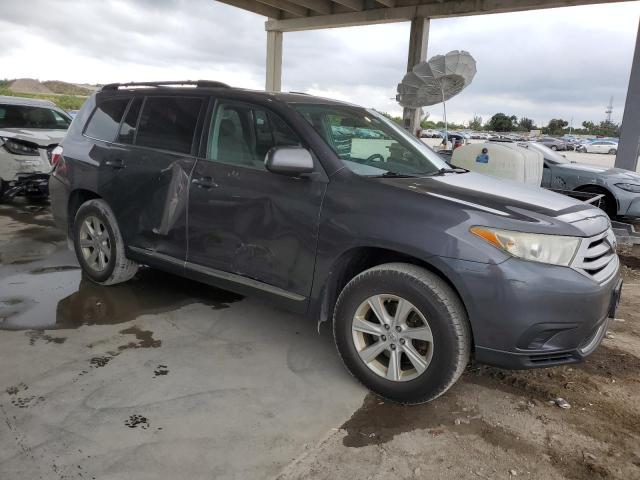 5TDBK3EH8DS236711 - 2013 TOYOTA HIGHLANDER BASE GRAY photo 4