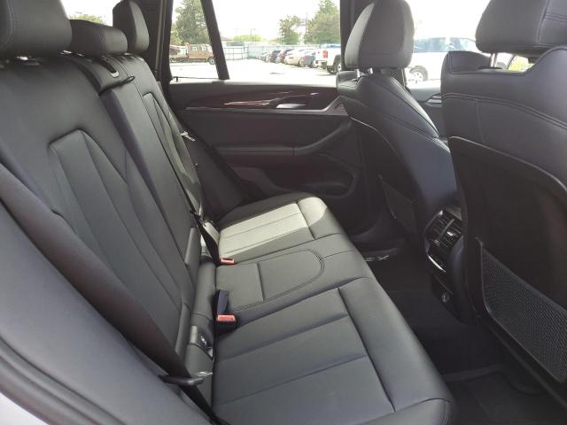 5UXTR9C59JLD65406 - 2018 BMW X3 XDRIVE30I SILVER photo 11