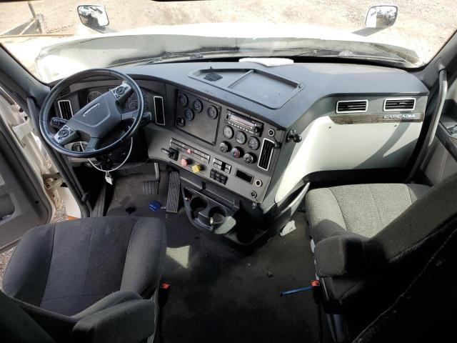 3AKJHHDR6NSND5868 - 2022 FREIGHTLINER CASCADIA თეთრი ფოტო 5