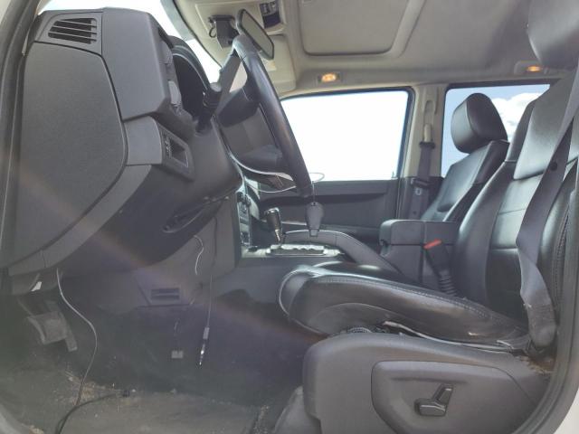 1J8HG48NX8C241587 - 2008 JEEP COMMANDER SPORT თეთრი ფოტო 7