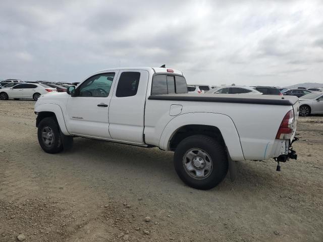 5TFTU4GN2EX063951 - 2014 TOYOTA TACOMA PRERUNNER ACCESS CAB WHITE photo 2