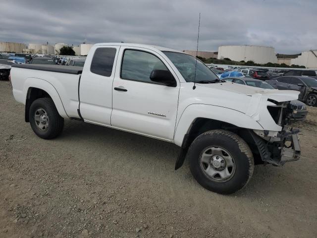 5TFTU4GN2EX063951 - 2014 TOYOTA TACOMA PRERUNNER ACCESS CAB WHITE photo 4