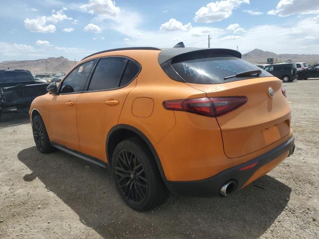 ZASFAKBN4J7B73760 - 2018 ALFA ROMEO STELVIO TI ORANGE photo 2