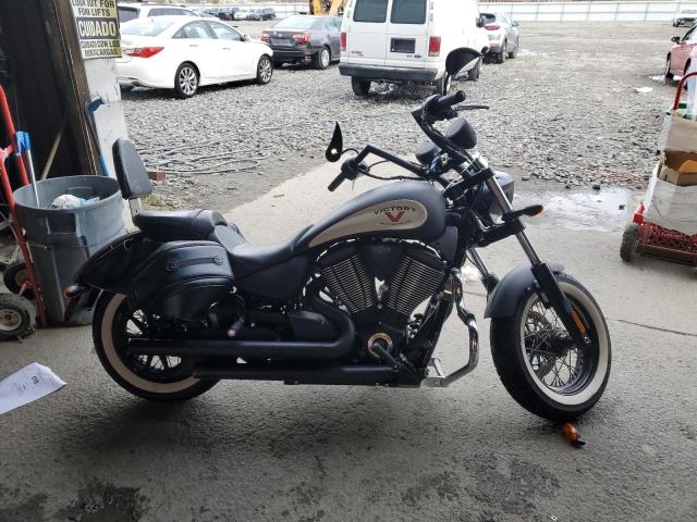 5VPWB36N7C3000297 - 2012 VICTORY MOTORCYCLES HIGH-BALL Schwarz Foto 1