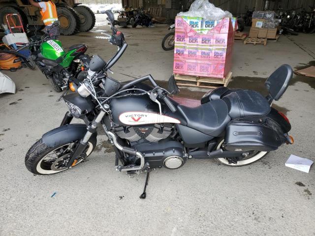 5VPWB36N7C3000297 - 2012 VICTORY MOTORCYCLES HIGH-BALL Schwarz Foto 3
