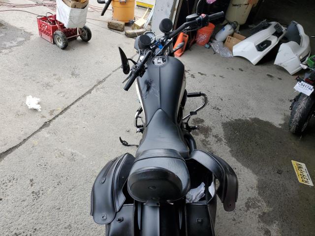 5VPWB36N7C3000297 - 2012 VICTORY MOTORCYCLES HIGH-BALL Schwarz Foto 6