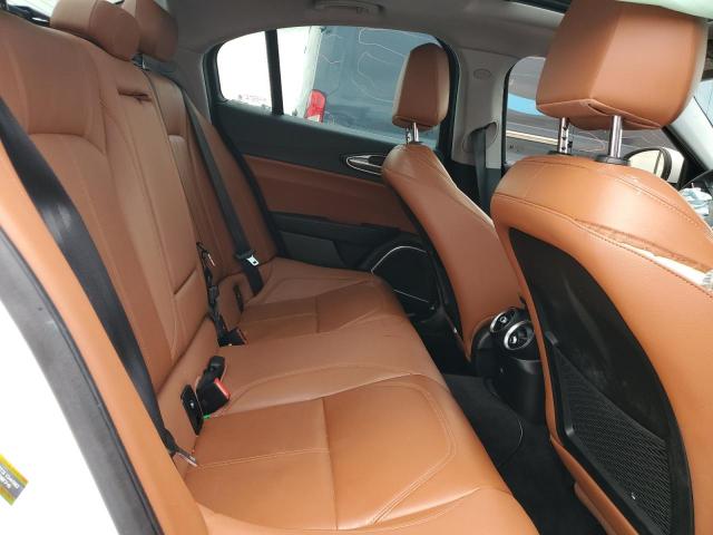 ZARFAEDN4J7583763 - 2018 ALFA ROMEO GIULIA Q4 თეთრი ფოტო 10