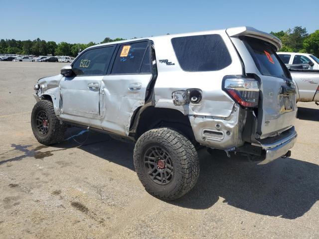 JTEBU5JR0L5797554 - 2020 TOYOTA 4RUNNER SR5/SR5 PREMIUM 银色 照片 2