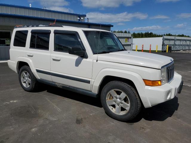 1J8HG48K37C685480 - 2007 JEEP COMMANDER WHITE photo 4