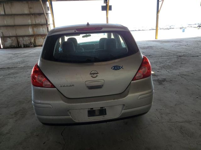 3N1BC1CP8BL494485 - 2011 NISSAN VERSA S Plata foto 6