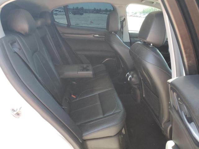 ZASFAKBN8J7B80470 - 2018 ALFA ROMEO STELVIO TI WHITE photo 11