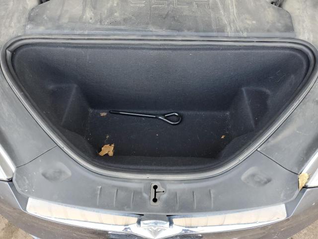 5YJSA1E2XGF152434 - 2016 TESLA MODEL S ნაცრისფერი ფოტო 11