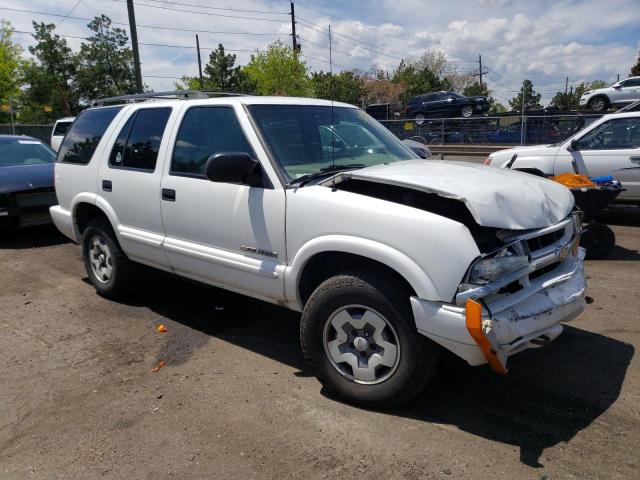 1GNDT13X64K164801 - 2004 CHEVROLET BLAZER WHITE photo 4