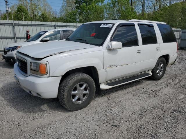 2000 CADILLAC ESCALADE LUXURY, 