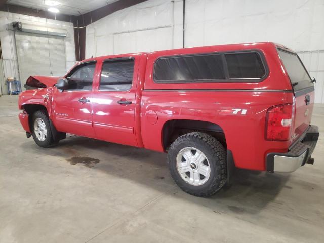 1GCPKSE34BF226971 - 2011 CHEVROLET 1500 K1500 LT RED photo 2