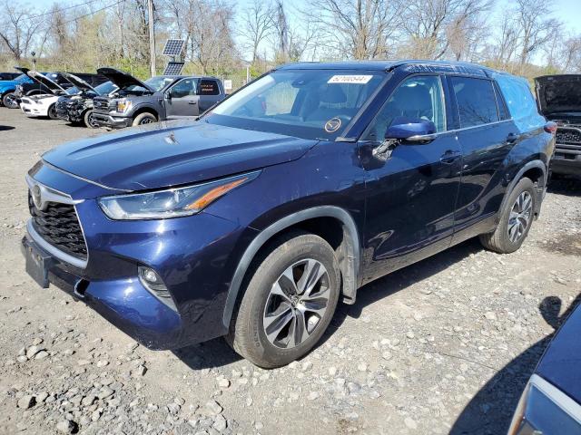 2021 TOYOTA HIGHLANDER XLE, 