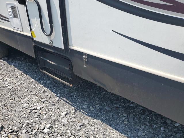 4YDT30324DV601032 - 2013 KEYSTONE TRAILER WHITE photo 9