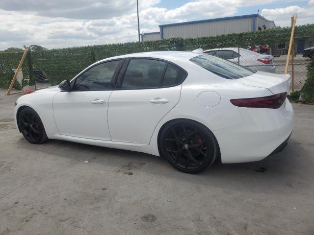 ZARFAMAN0L7635634 - 2020 ALFA ROMEO GIULIA WHITE photo 2