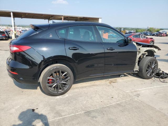 ZN661XUS9JX303717 - 2018 MASERATI LEVANTE SPORT BLACK photo 3