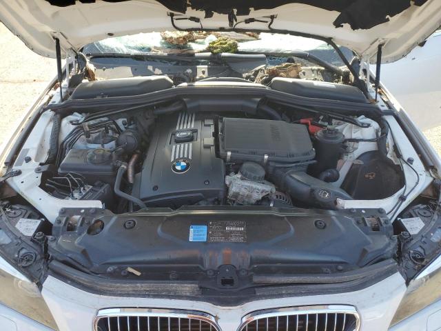 WBAPT73569CX02502 - 2009 BMW 535 XI WHITE photo 11