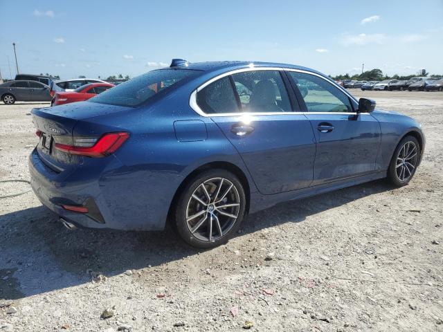 3MW5P9J08M8C02176 - 2021 BMW 330XE Blau Foto 3