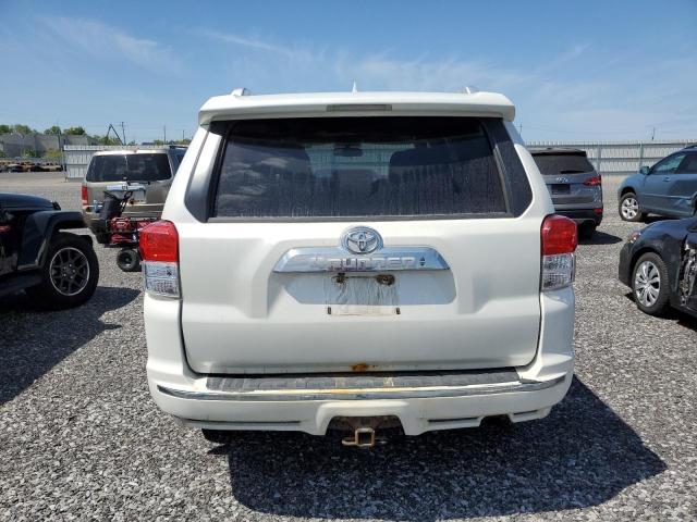 JTEBU5JR8A5026806 - 2010 TOYOTA 4RUNNER SR5 WHITE photo 6