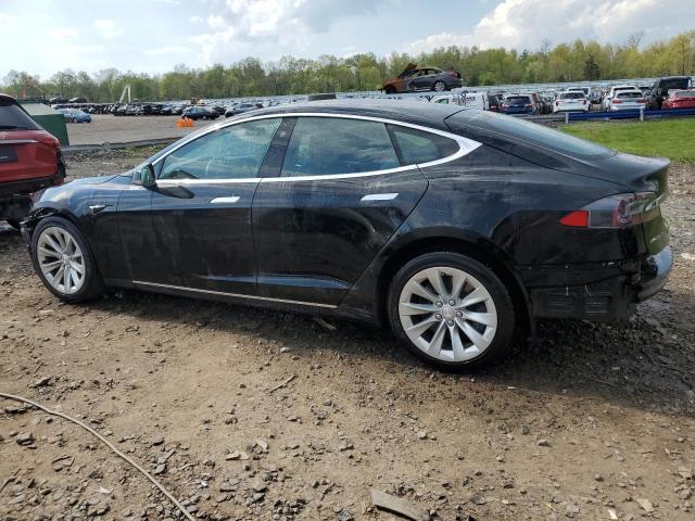 5YJSA1E24HF232510 - 2017 TESLA MODEL S შავი ფოტო 2