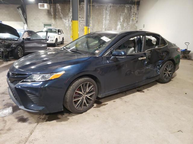 4T1B11HK6JU533588 - 2018 TOYOTA CAMRY L BLUE photo 1