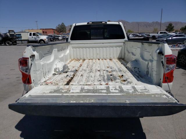 1N6AA1R7XHN532617 - 2017 NISSAN TITAN S WHITE photo 10